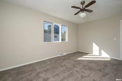 3608 34th St, Moline, IL 61265 photo 34