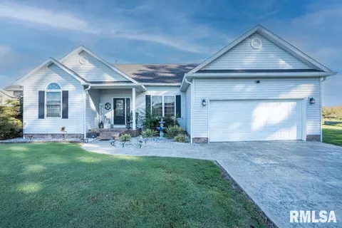 411 Bhrett Dr, Energy, IL 62933