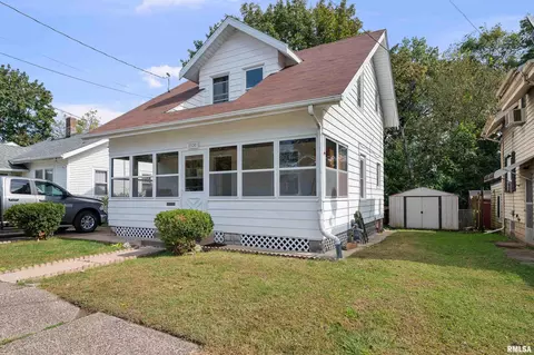 2320 23rd Street A, Moline, IL 61265
