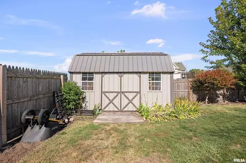 201 E Illinois St, Joy, IL 61260 photo 10