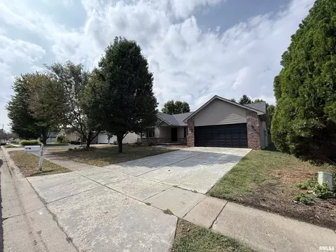 3705 Windshire Dr, Springfield, IL 62704