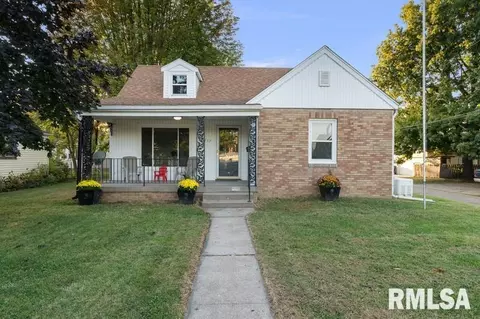2717 7th St, Moline, IL 61265