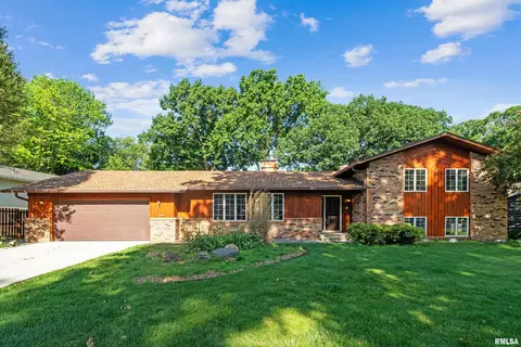 2351 5th St, East Moline, IL 61244