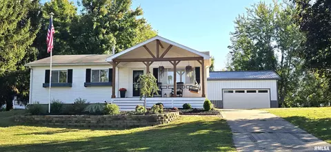 2410 W 62nd Ave, Milan, IL 61264