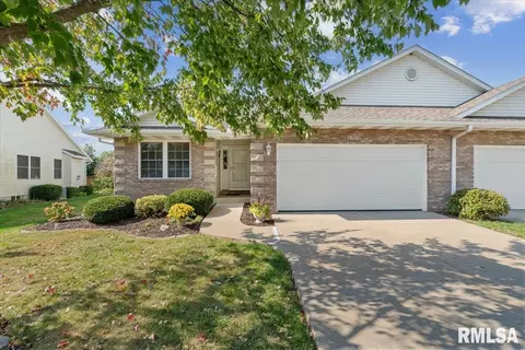 1702 E 6th St, Coal Valley, IL 61240