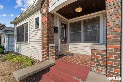 2421 15th Ave, Moline, IL 61265 photo 4