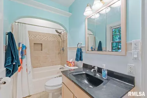 2421 15th Ave, Moline, IL 61265 photo 26