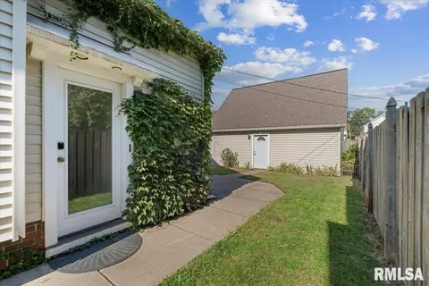 2421 15th Ave, Moline, IL 61265 photo 40