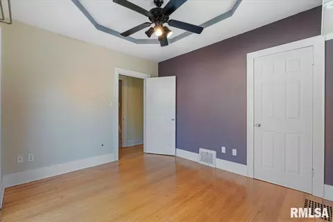 2421 15th Ave, Moline, IL 61265 photo 24