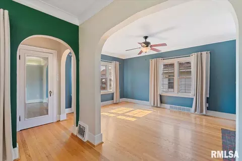 2421 15th Ave, Moline, IL 61265 photo 5