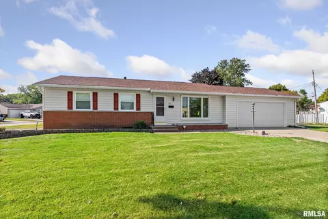 4757 19th Ave, Moline, IL 61265