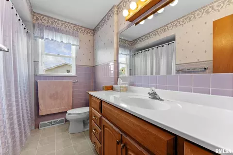 4757 19th Ave, Moline, IL 61265 photo 19