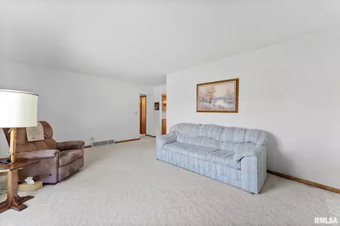 4757 19th Ave, Moline, IL 61265 photo 11