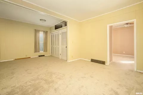1546 28th Ave, Moline, IL 61265 photo 5