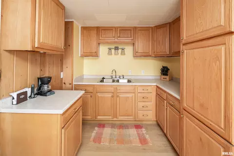 1546 28th Ave, Moline, IL 61265 photo 11