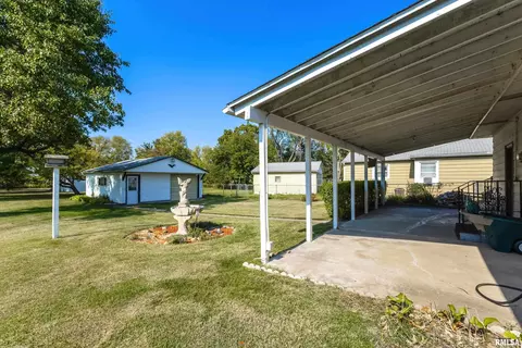 210 E 17th St, Milan, IL 61264 photo 31