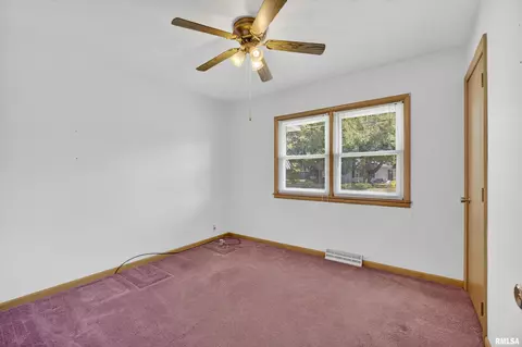 210 E 17th St, Milan, IL 61264 photo 19