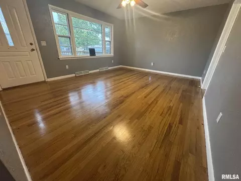 522 Beach St S, Kewanee, IL 61443 photo 11