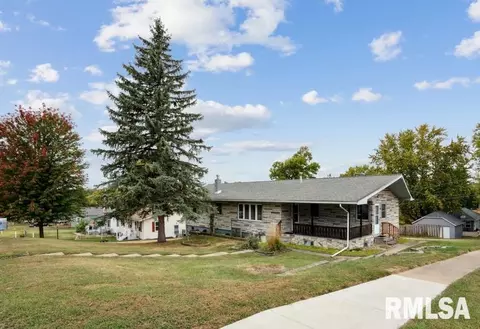 1202 14th Ave S, Clinton, IA 52732