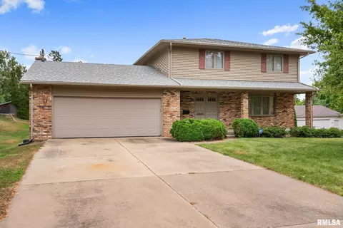 4315 El Rancho Dr, Davenport, IA 52806