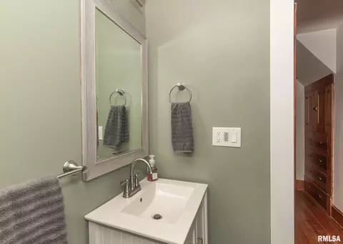2424 4th St, Moline, IL 61265 photo 31