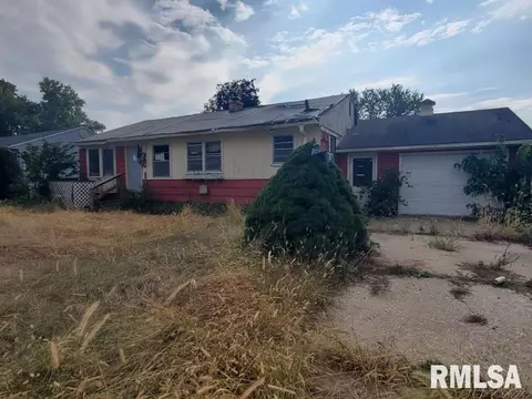 4608 50th Ave, Moline, IL 61265