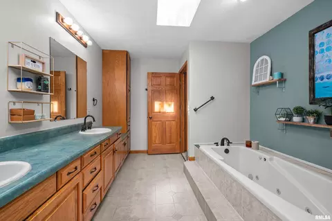13 Deer Run Rd, Orion, IL 61273 photo 27