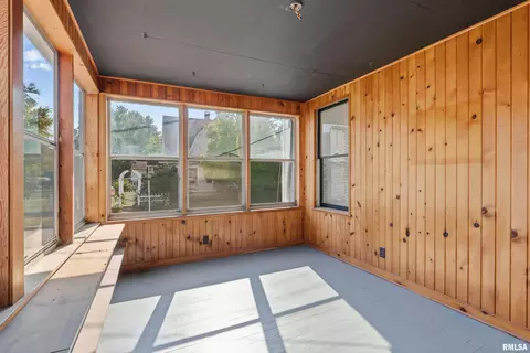 1926 14th St, Moline, IL 61265 photo 31