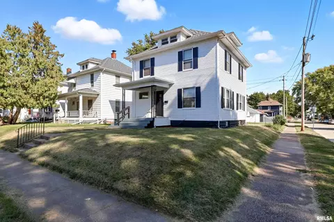 1926 14th St, Moline, IL 61265 photo 2