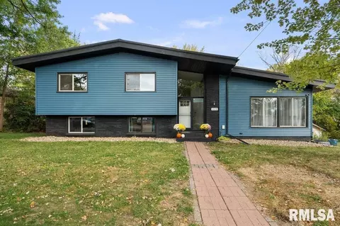 1125 22nd Ave, Silvis, IL 61282