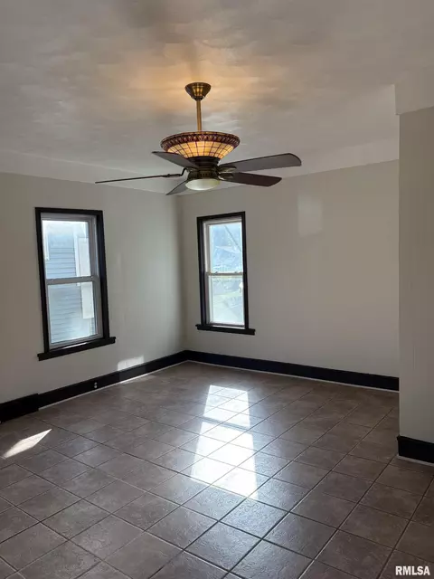 1712 13th Ave, Moline, IL 61265 photo 3