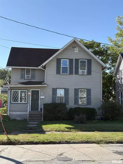 1712 13th Ave, Moline, IL 61265