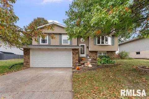 2508 W 60th Pl, Davenport, IA 52806