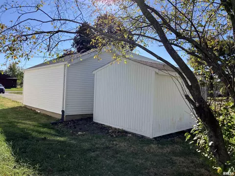400 E Garfield St, Kewanee, IL 61443 photo 33