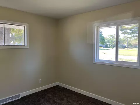 400 E Garfield St, Kewanee, IL 61443 photo 24