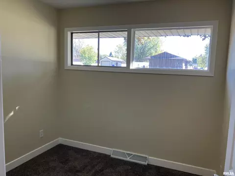400 E Garfield St, Kewanee, IL 61443 photo 26