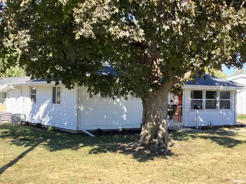400 E Garfield St, Kewanee, IL 61443 photo 4