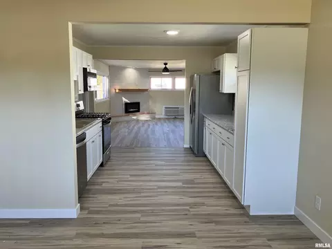 400 E Garfield St, Kewanee, IL 61443 photo 11