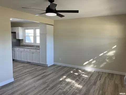 400 E Garfield St, Kewanee, IL 61443 photo 9