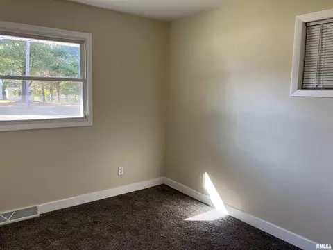 400 E Garfield St, Kewanee, IL 61443 photo 21