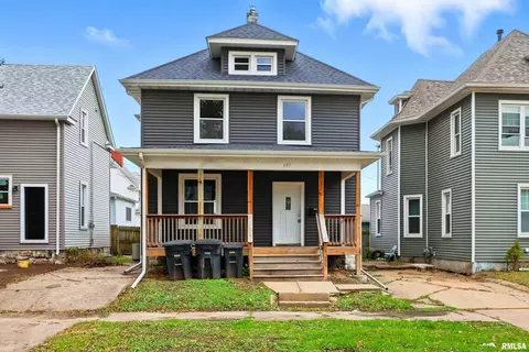 640 43rd St, Rock Island, IL 61201