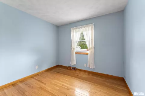 917 5th Street A, Hampton, IL 61256 photo 16