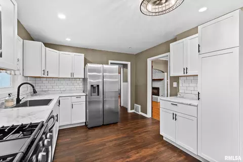 820 20th Ave, Moline, IL 61265 photo 12