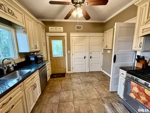 509 E Prospect St, Kewanee, IL 61443 photo 22