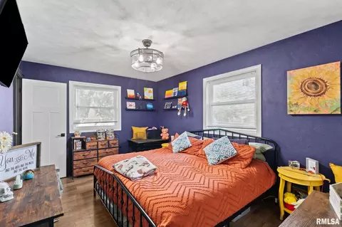 627 E Main St, Geneseo, IL 61254 photo 6