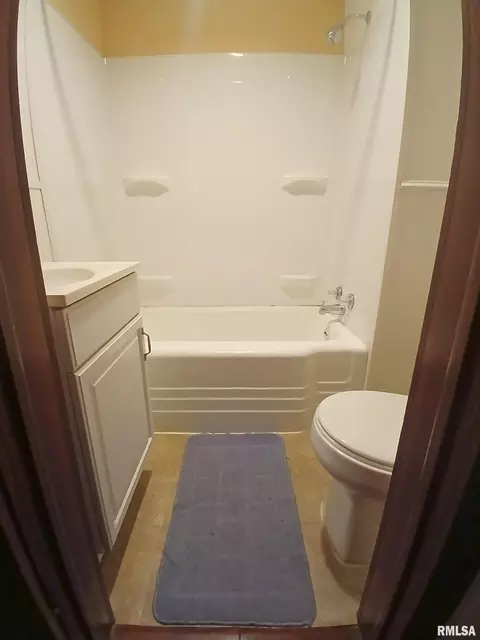 1101 S 16th St, Herrin, IL 62948 photo 9