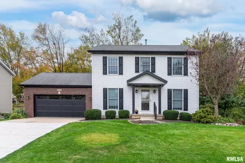3525 Raleigh Ave, Bettendorf, IA 52722