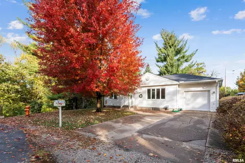 603 33rd Ave, Moline, IL 61265 photo 4