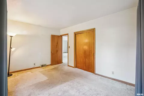 603 33rd Ave, Moline, IL 61265 photo 13