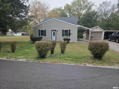 1705 31st Street A, Moline, IL 61265